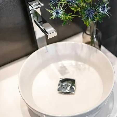 Blu Port Гонски